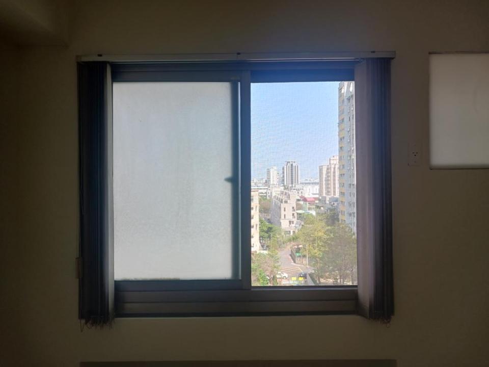 窗簾安裝維修案件圖片