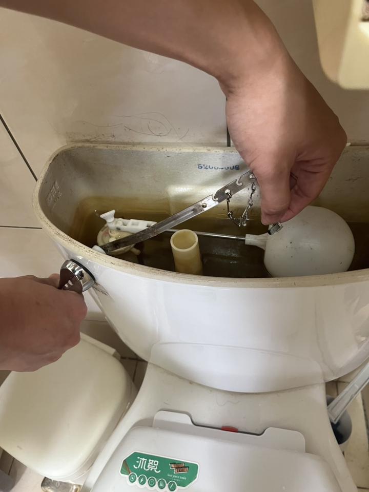 馬桶裝修案件圖片