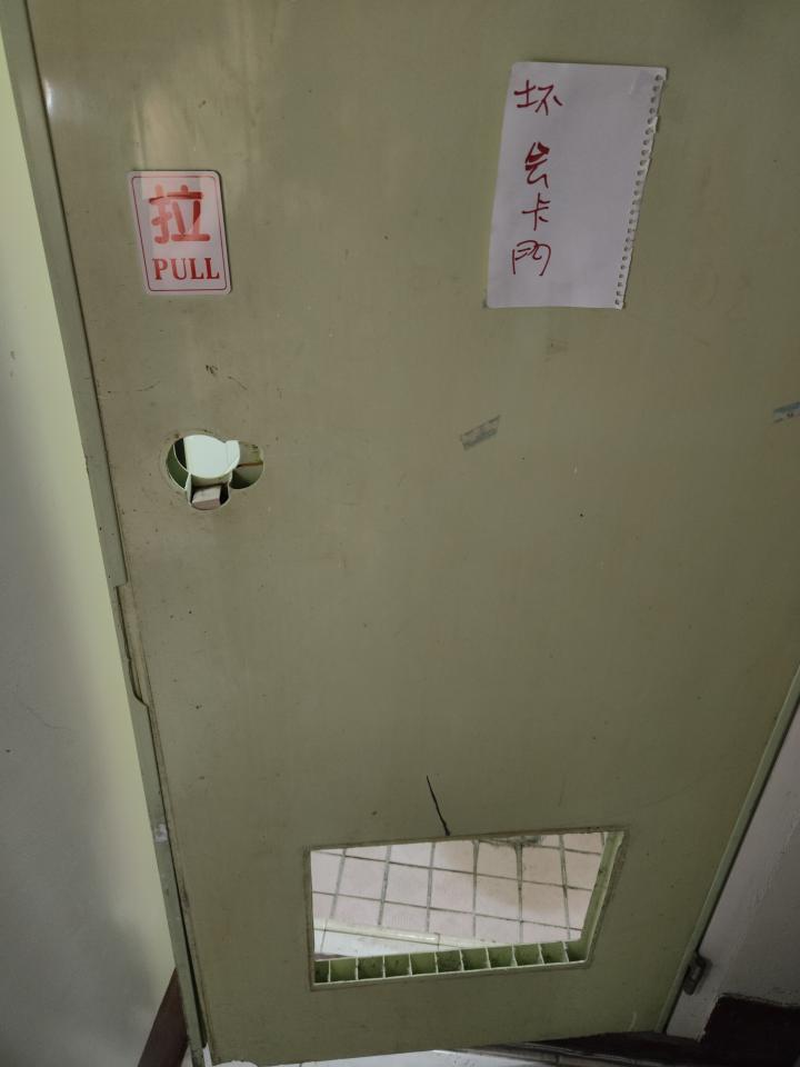浴室門案件圖片