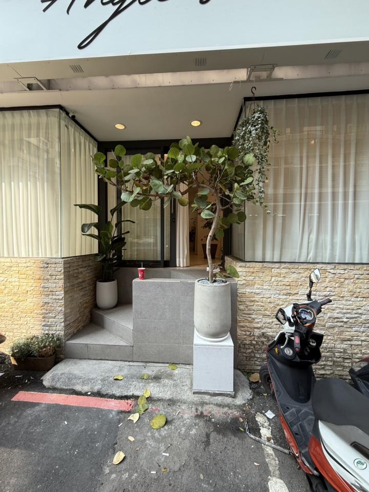 樓梯扶手案件圖片