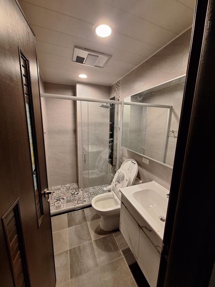 淋浴拉門安裝維修案件圖片