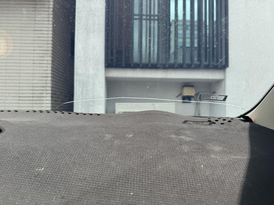 汽車玻璃修補案件圖片