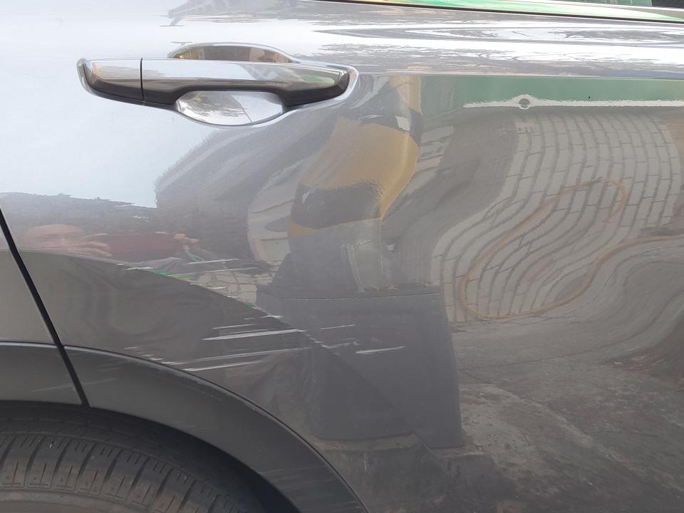 汽車板金烤漆案件圖片