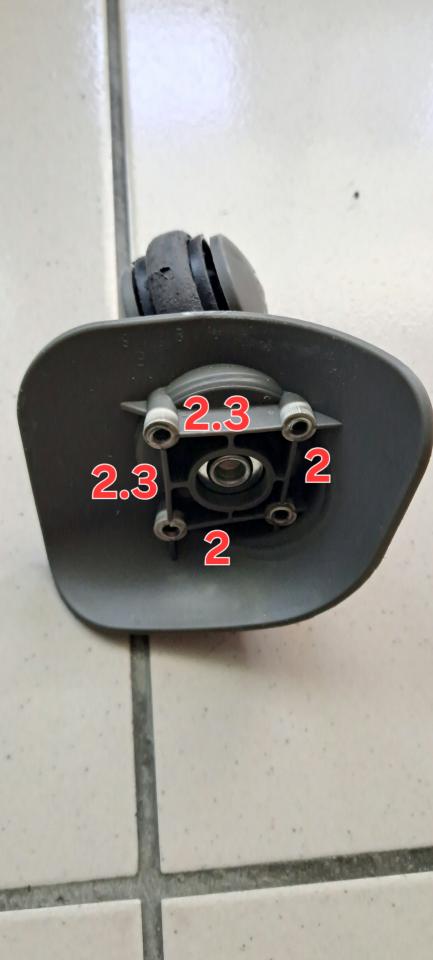 行李箱維修案件圖片