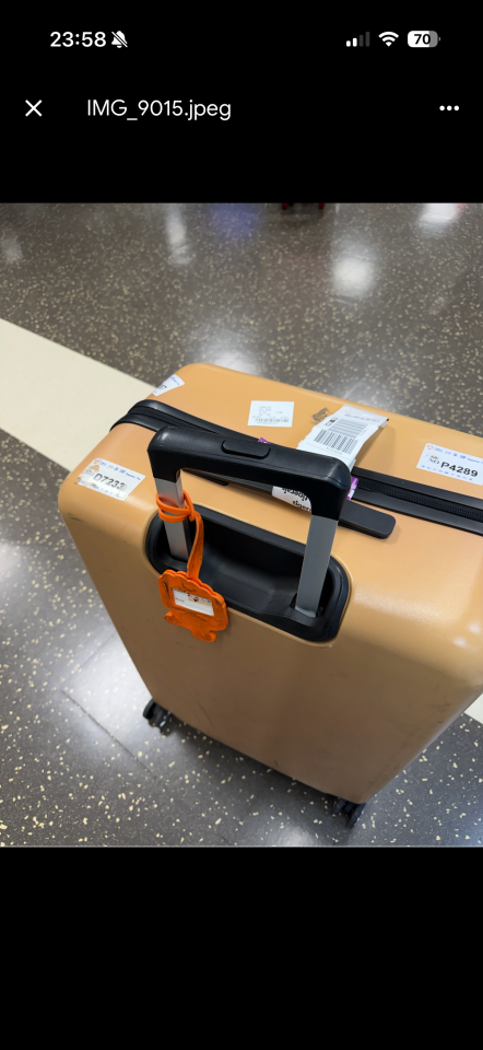 行李箱維修案件圖片