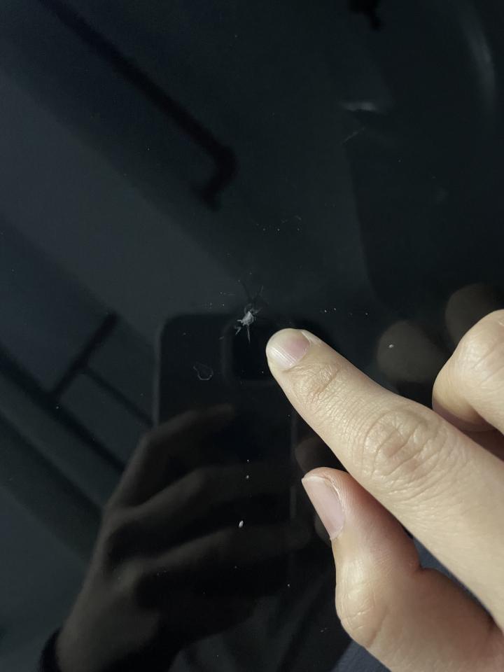 汽車玻璃修補案件圖片