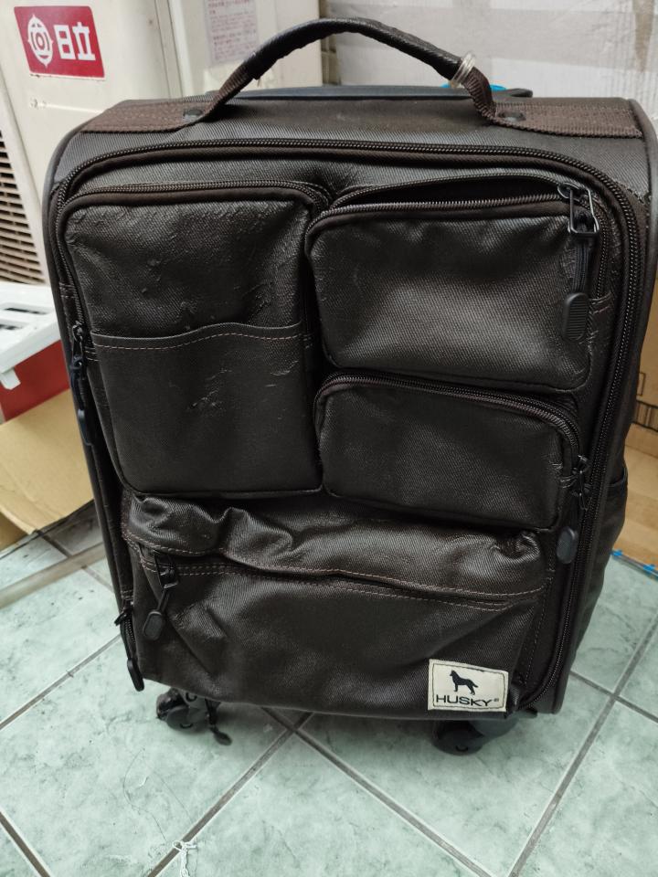 行李箱維修案件圖片