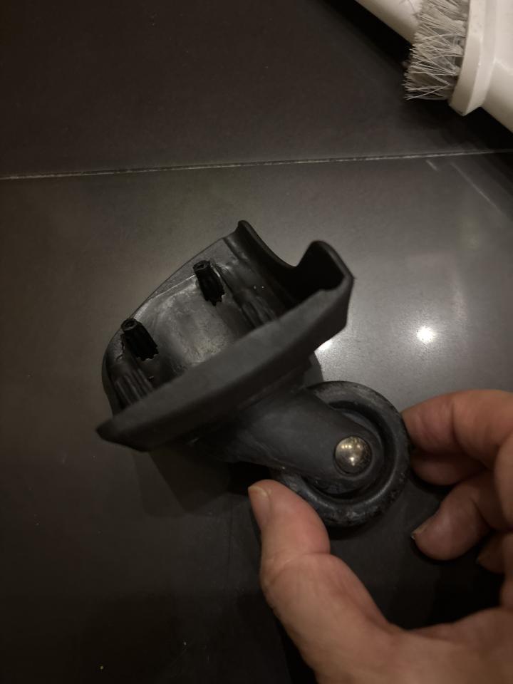 行李箱維修案件圖片