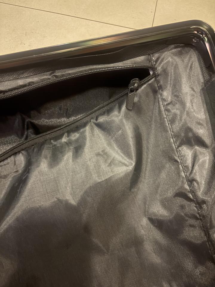 行李箱維修案件圖片