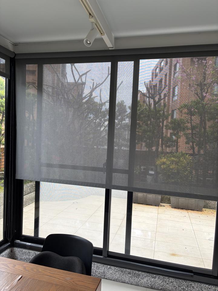 窗簾安裝維修案件圖片