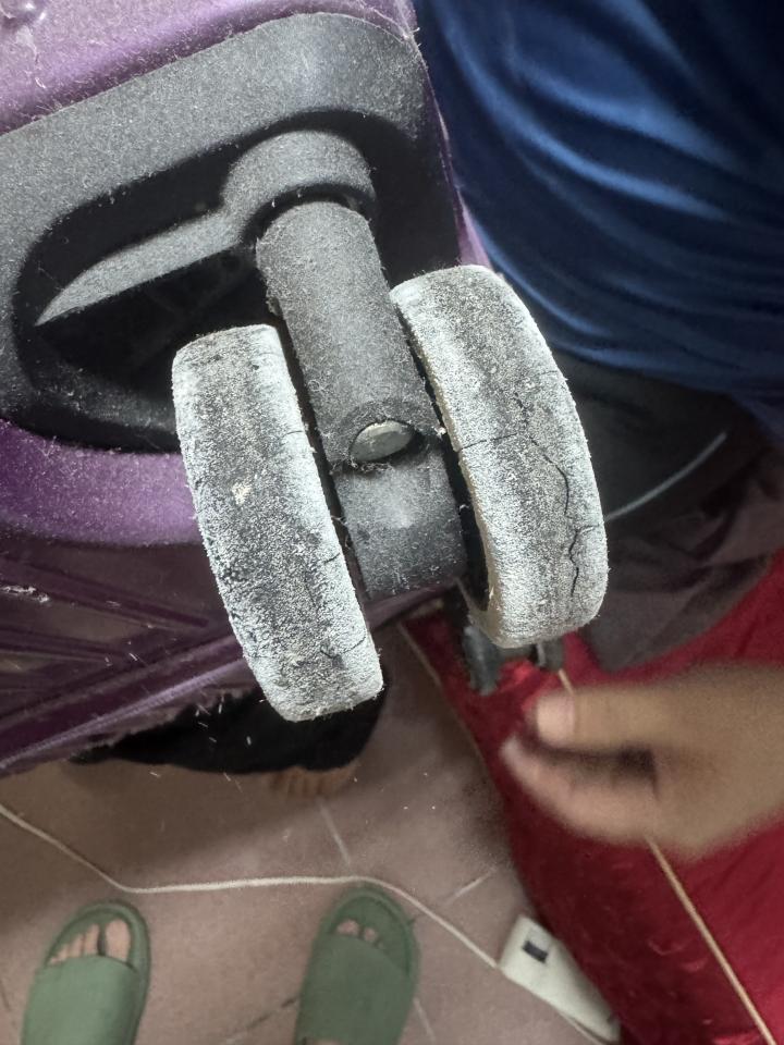 行李箱維修案件圖片