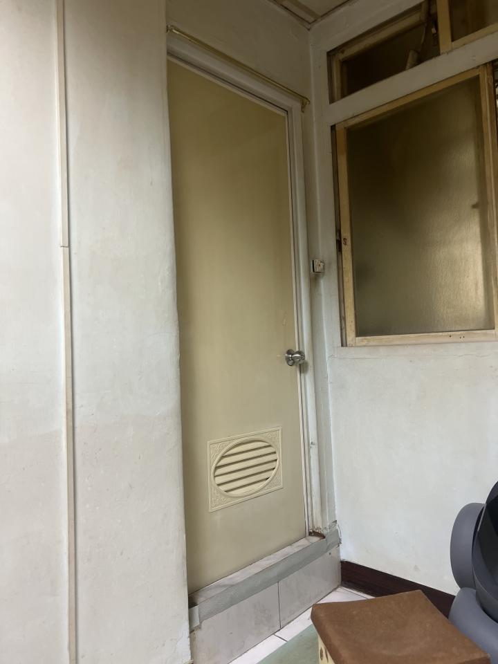 浴室門案件圖片