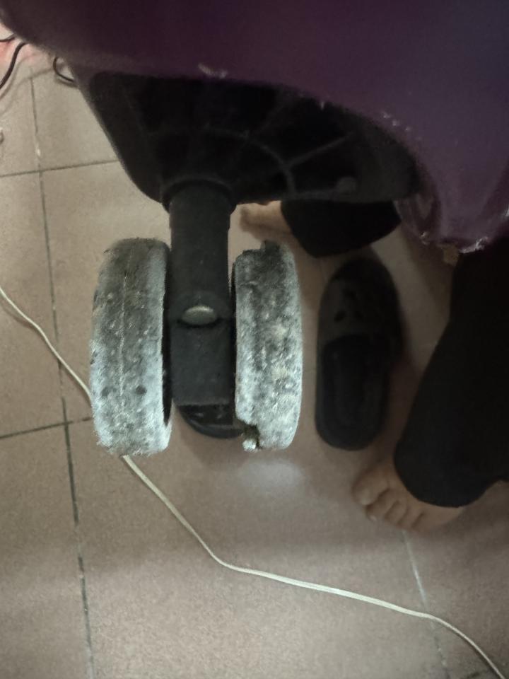 行李箱維修案件圖片