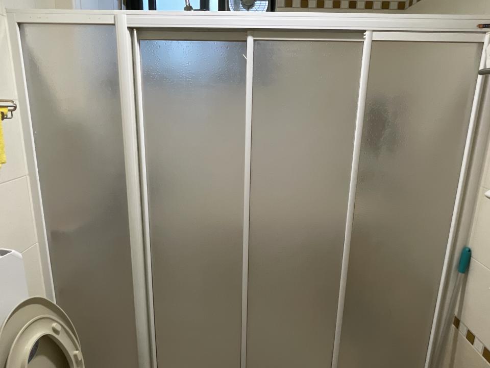 淋浴拉門安裝維修案件圖片