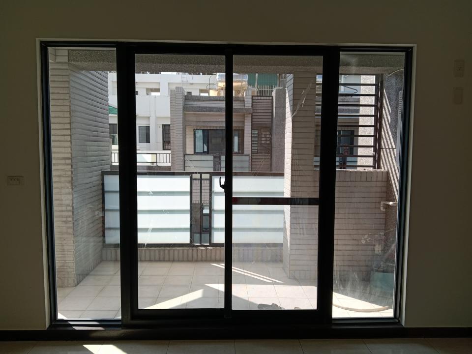 窗簾安裝維修案件圖片