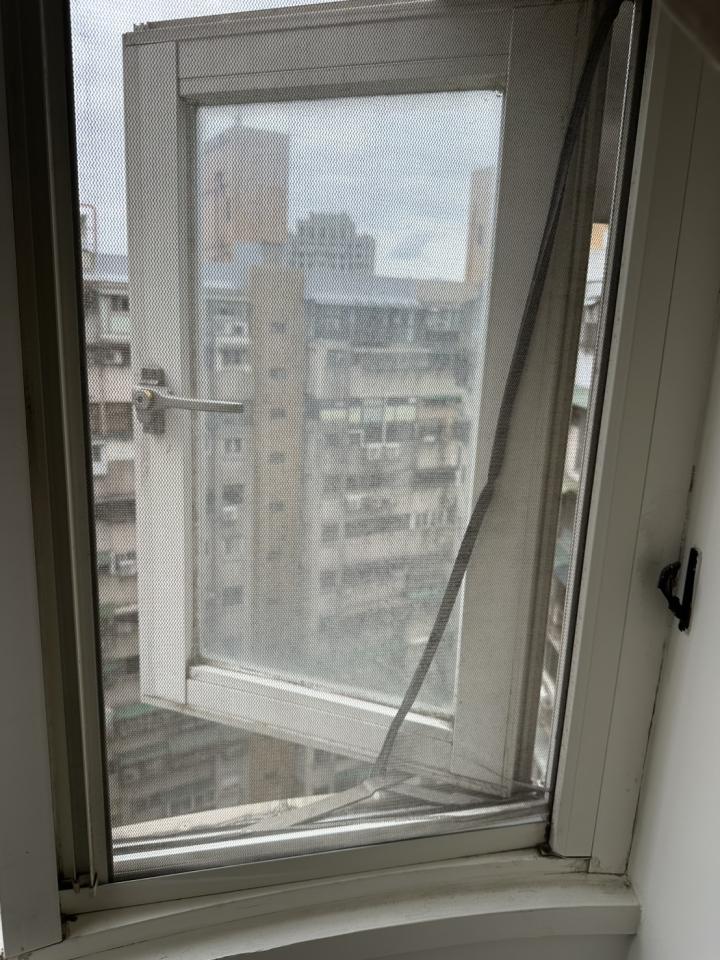 窗戶維修案件圖片