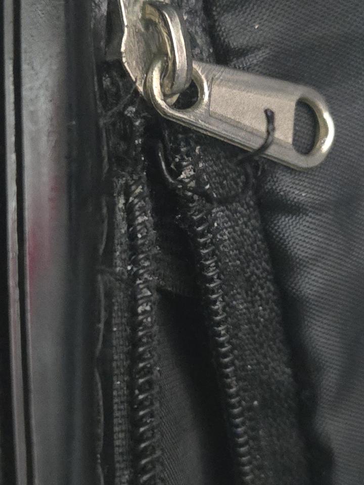 行李箱維修案件圖片