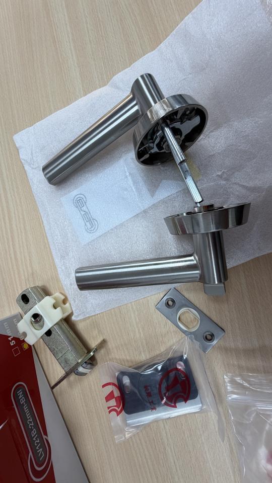 門片安裝案件圖片