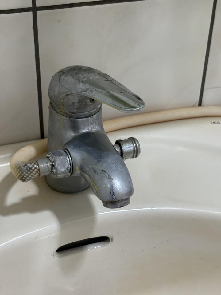 水龍頭裝修案件圖片