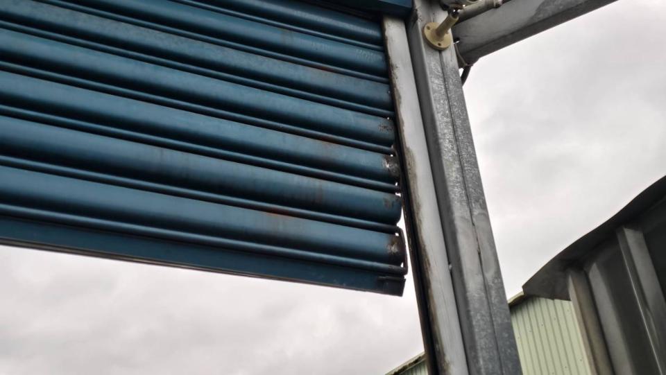 鐵捲門維修案件圖片