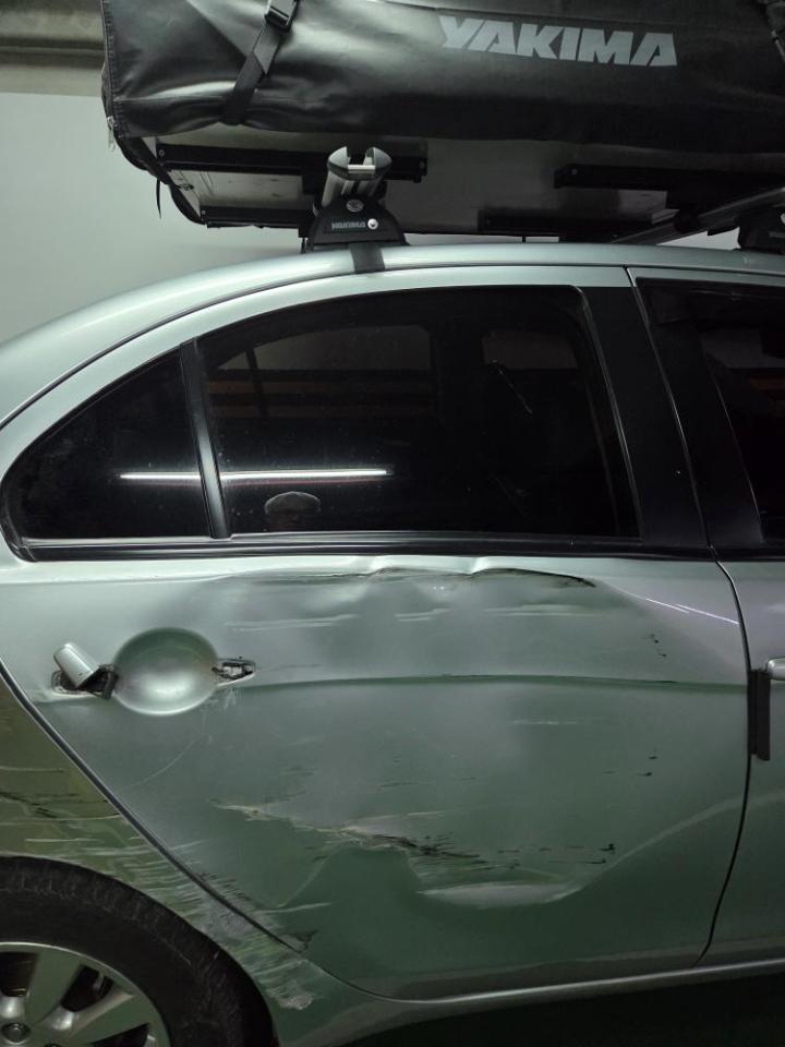 汽車板金烤漆案件圖片