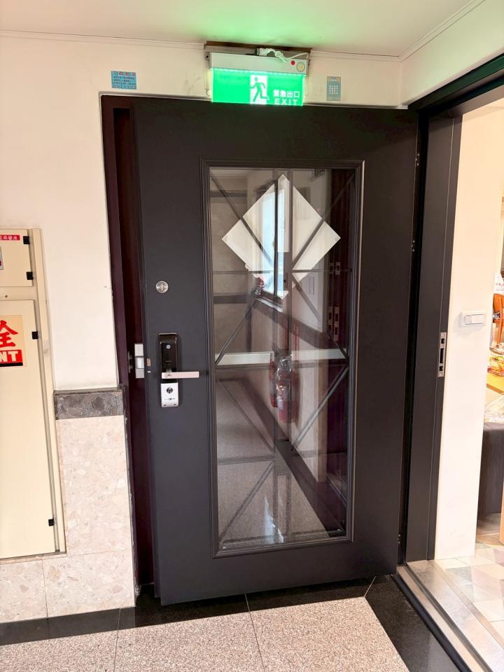 門片維修案件圖片