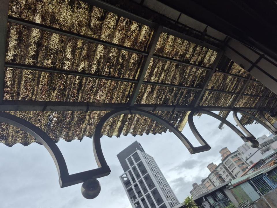 遮雨棚安裝案件圖片