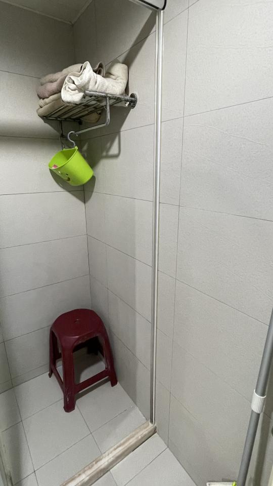 淋浴拉門安裝維修案件圖片