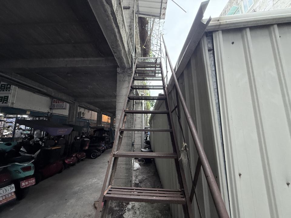 樓梯扶手案件圖片