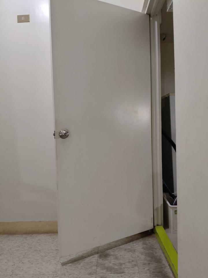 門片維修案件圖片