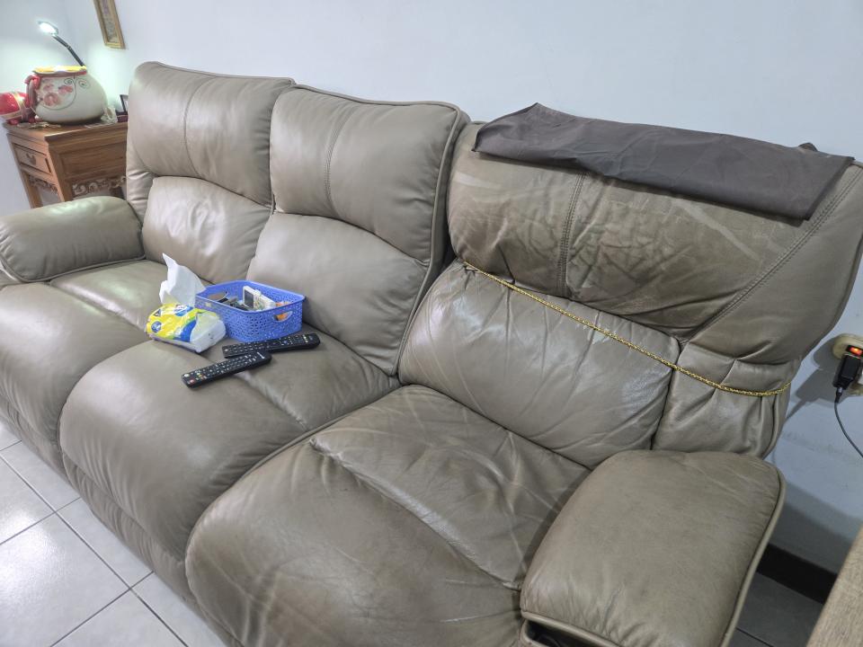 沙發修理案件圖片