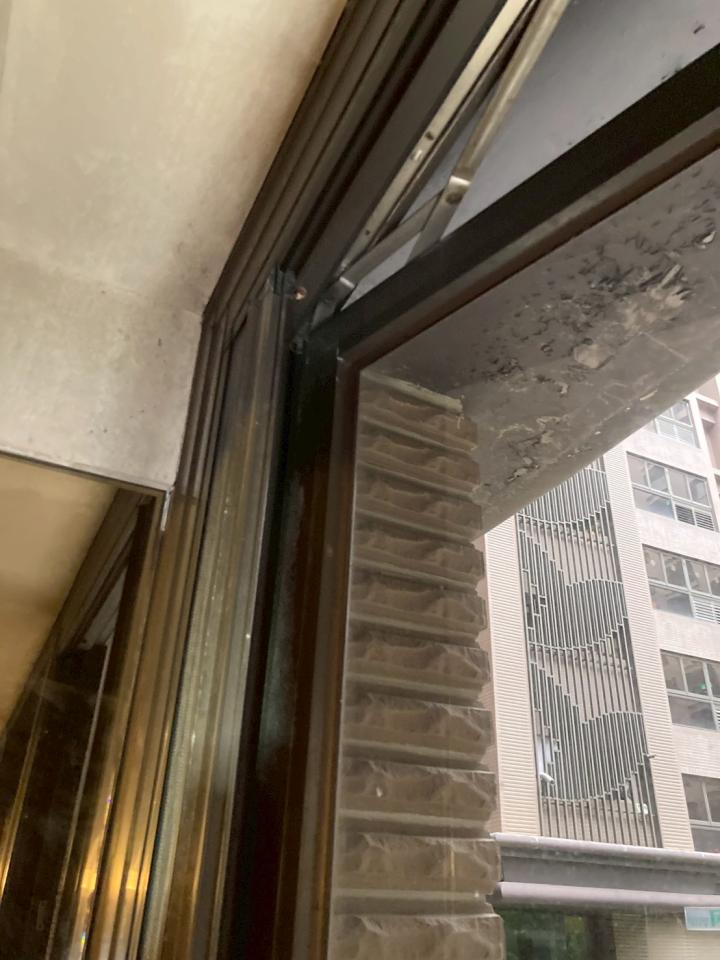 窗戶維修案件圖片