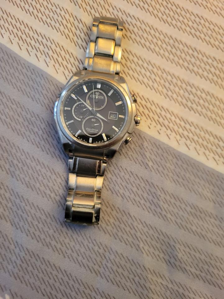 鐘錶行案件圖片