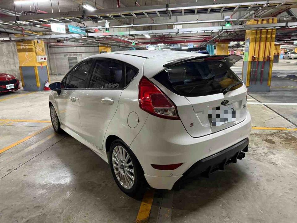 汽車板金烤漆案件圖片