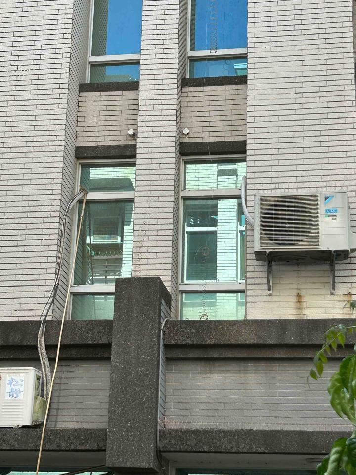 窗戶維修案件圖片