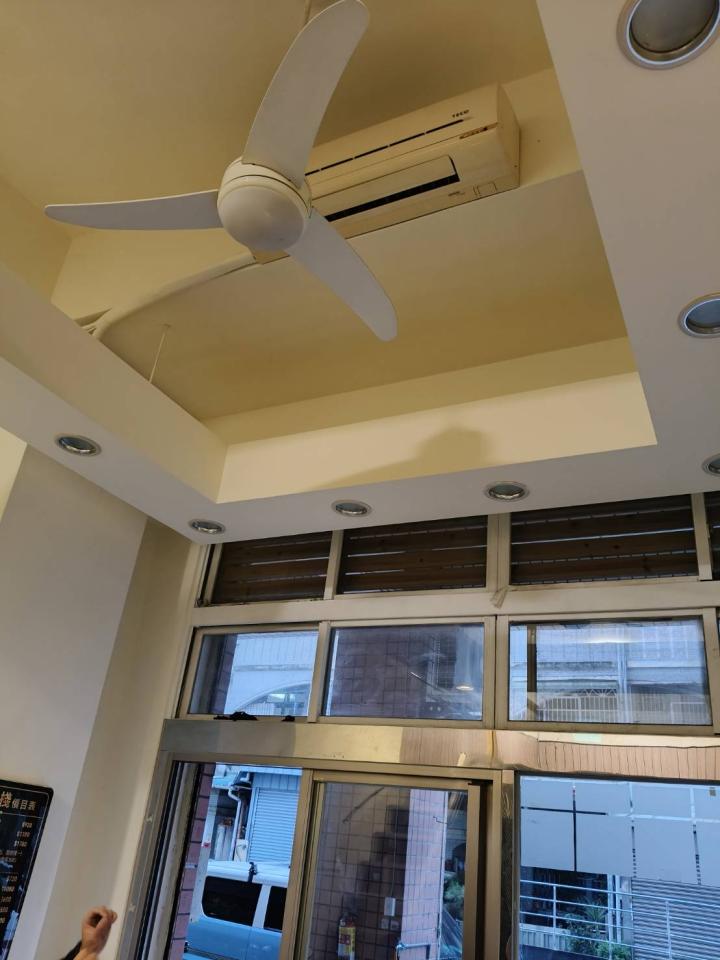 冷氣清洗案件圖片