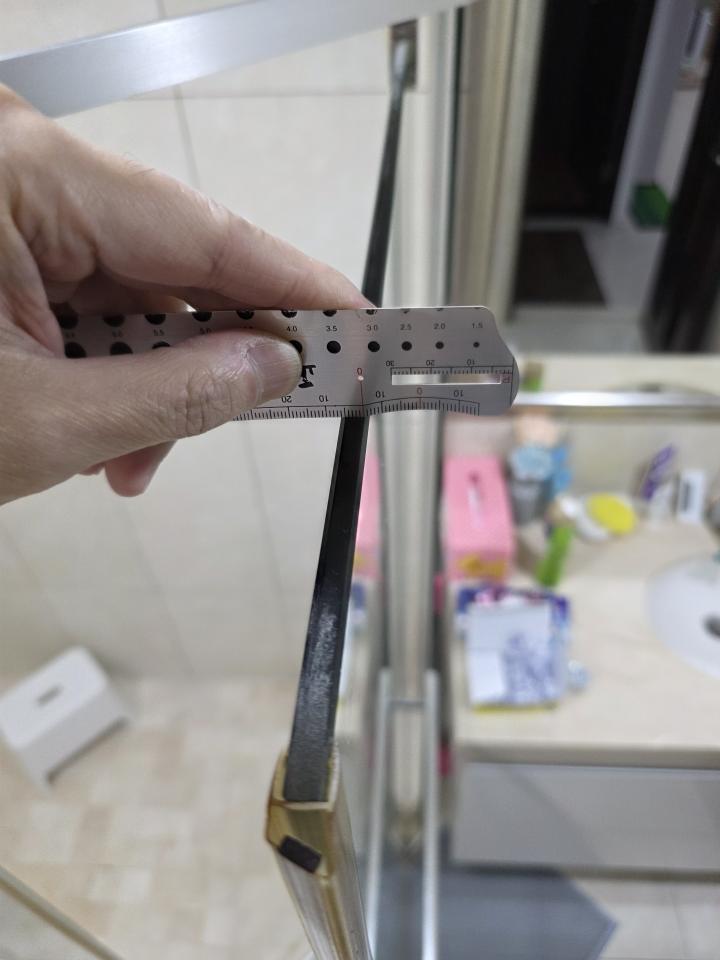 淋浴拉門安裝維修案件圖片