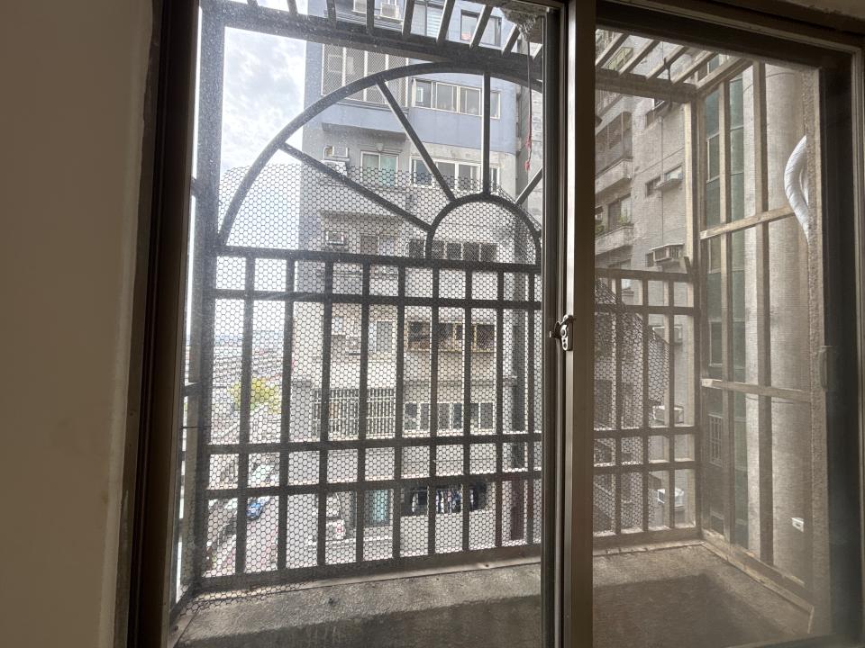 防盜窗案件圖片