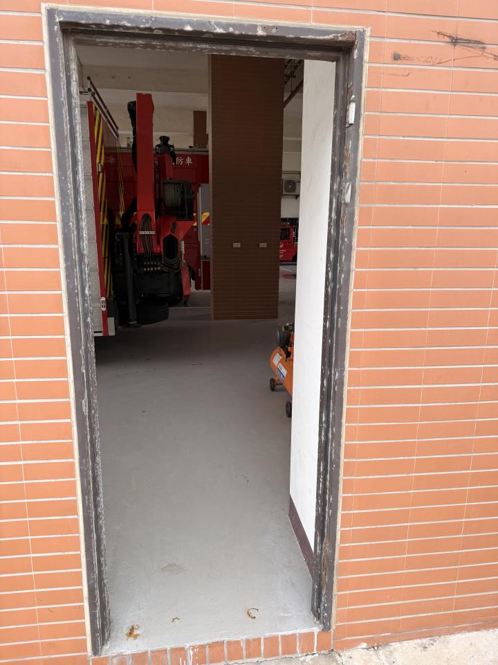 門片維修案件圖片