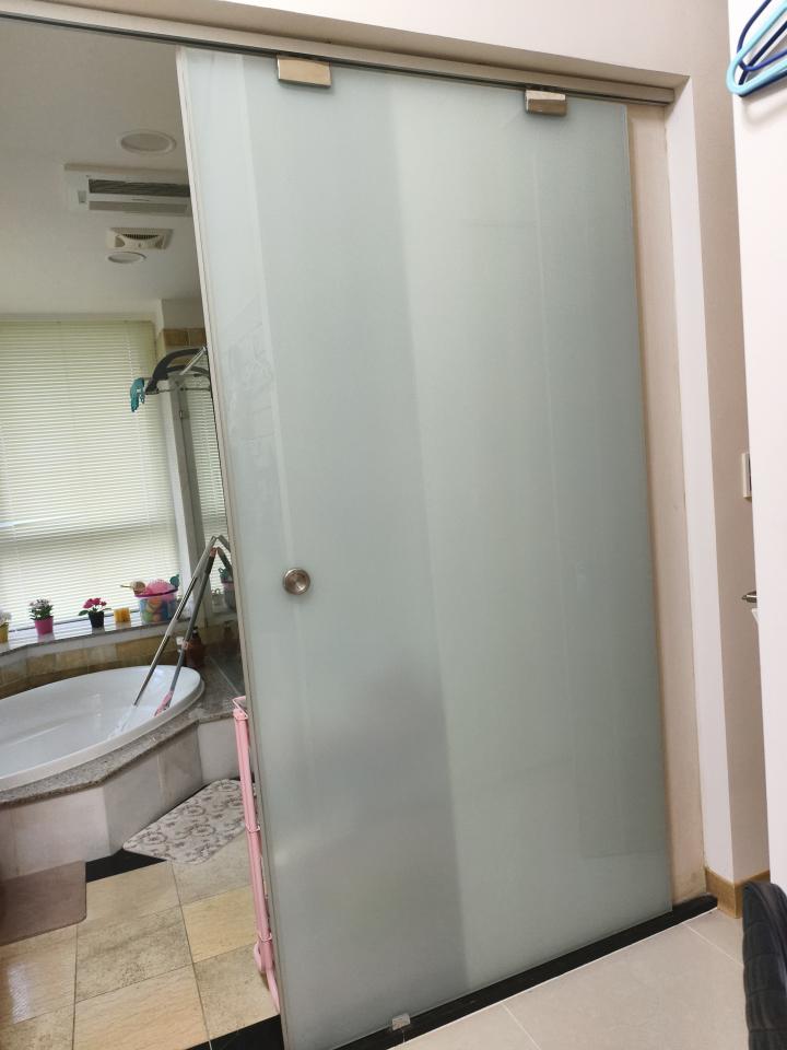 玻璃拉門案件圖片