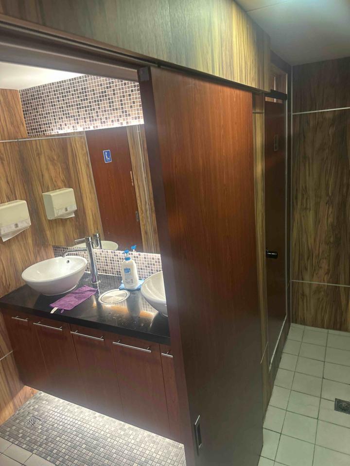 門片安裝案件圖片