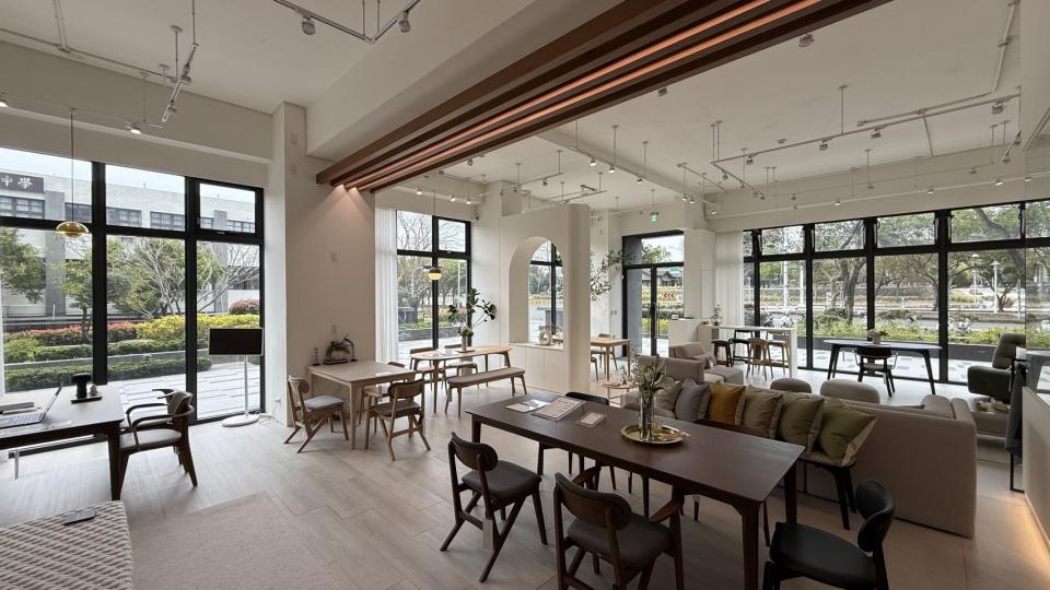 玻璃清潔案件圖片