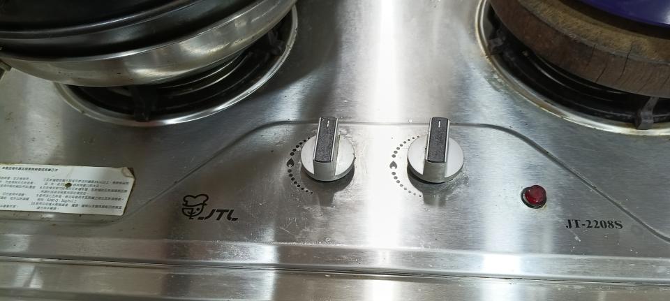 瓦斯爐安裝維修案件圖片