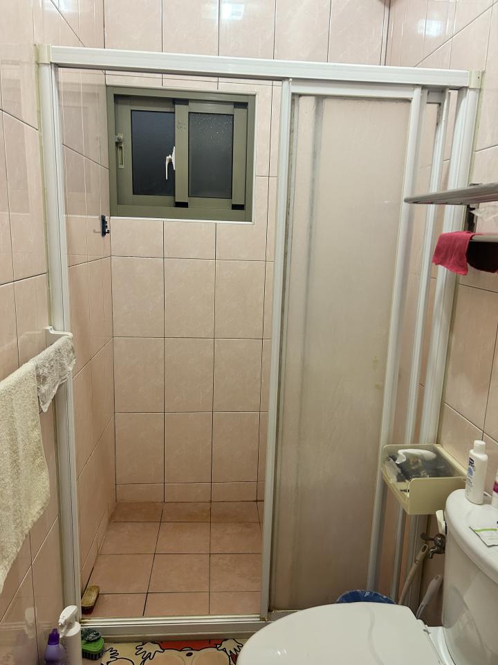 浴室門案件圖片