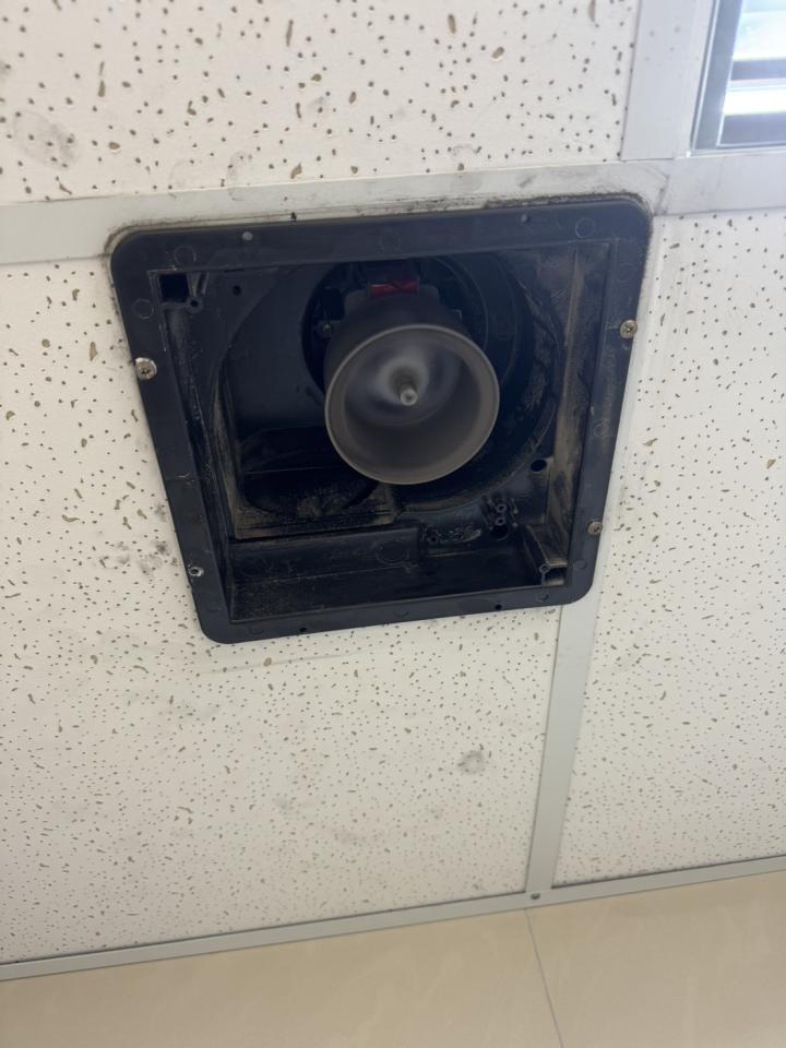 浴室抽風機安裝案件圖片