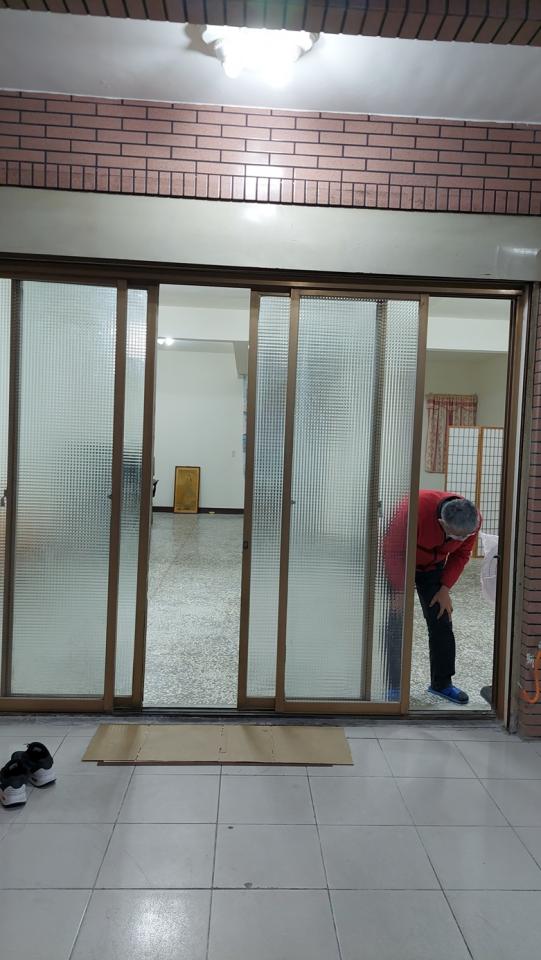 鋁門窗案件圖片