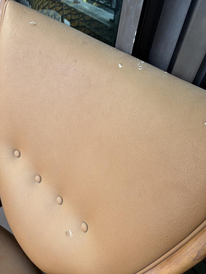 沙發修理案件圖片