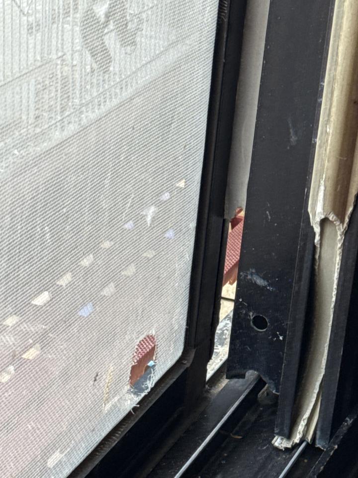 窗戶維修案件圖片