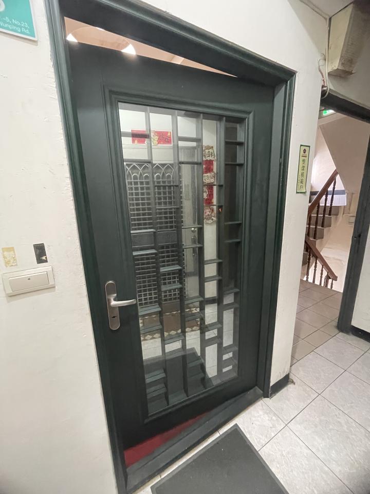 門片安裝案件圖片