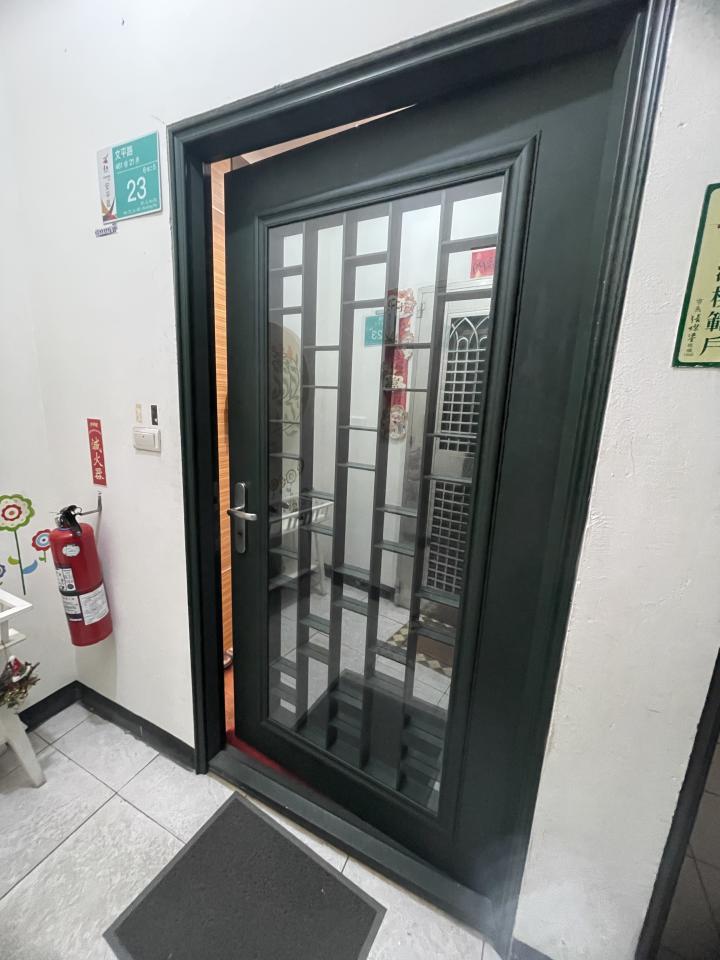 門片安裝案件圖片